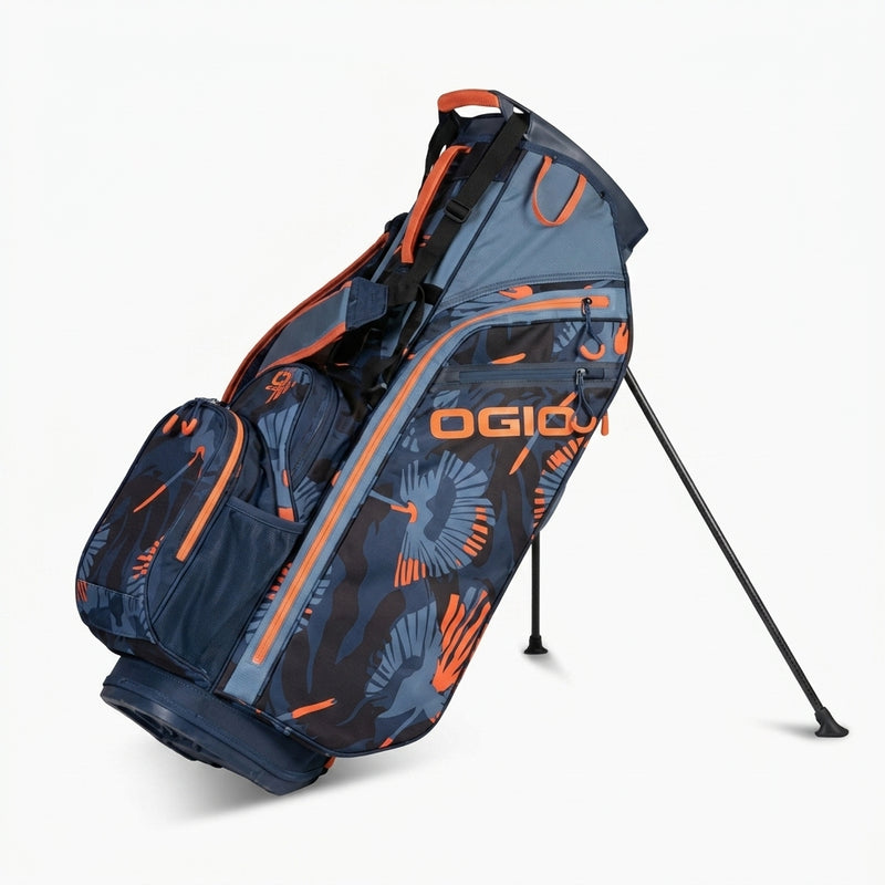 Golf stand bag — Studio - Clean | Generated by Modelize